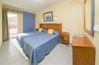 Coral Star Apartments Sant Josep de sa Talaia Exterior photo